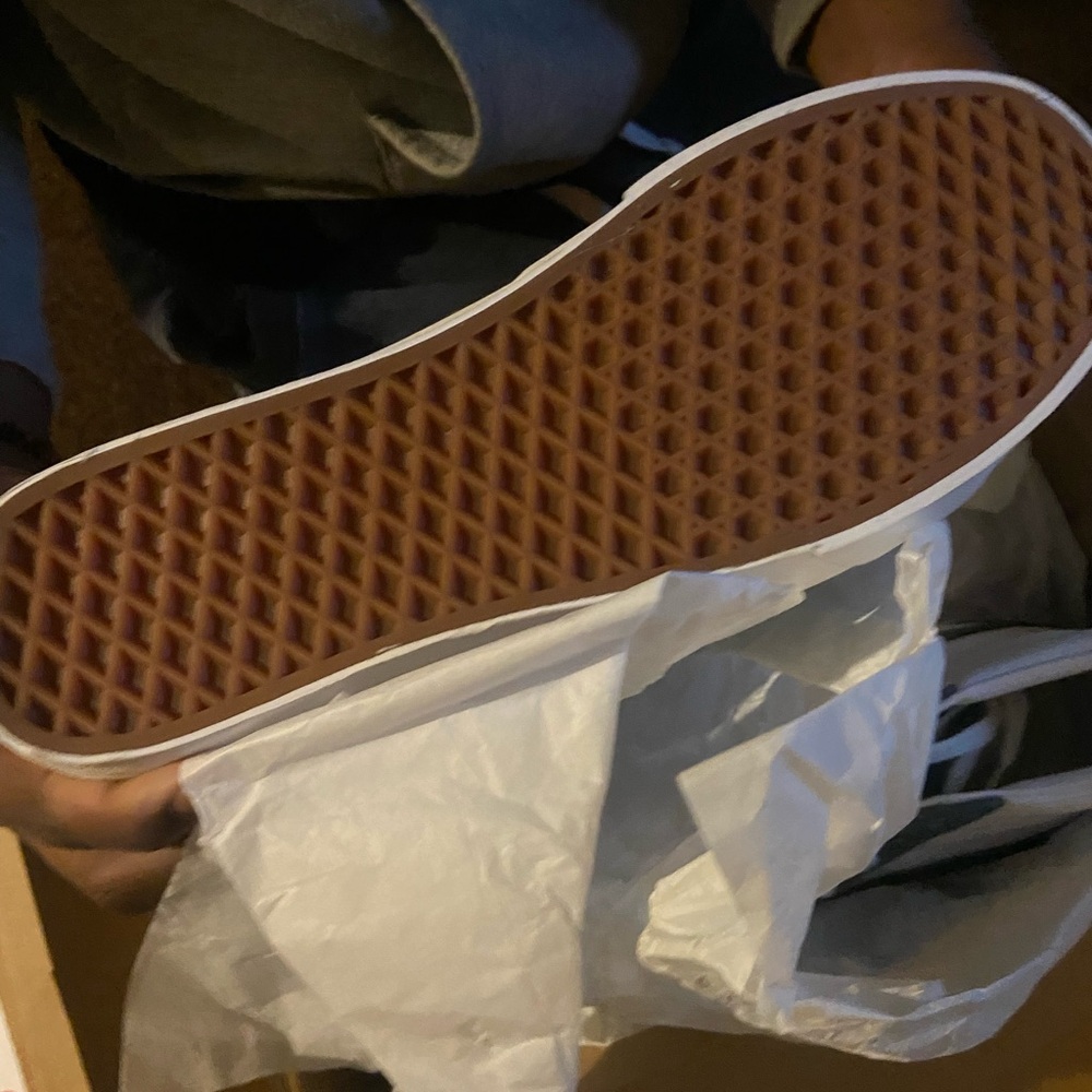 Never worn Vans - Picture 3 of 3